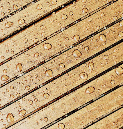 Decking_Natural_Water_beading.jpg